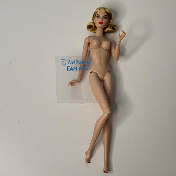 East 59th Integrity Stilettos Out Constance Sugar Nude Fashion Doll Articulated - Picture 2 of 12